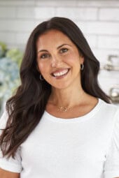 gina homolka headshot in kitchen