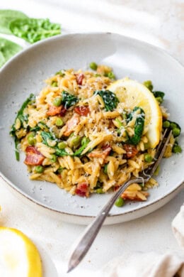 One Pot Orzo with Bacon, Peas, Spinach, and Lemon