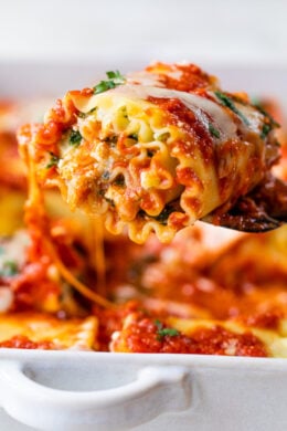 Spinach Artichoke Lasagna Roll Ups