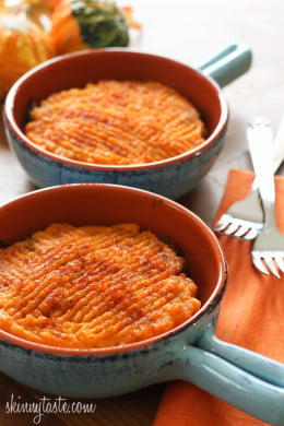 Shepherd's pie filled with ground turkey sautéed with mixed vegetables, sliced mushrooms and fresh herbs with a savory garlic sweet potato topping. Comfort food without the guilt!